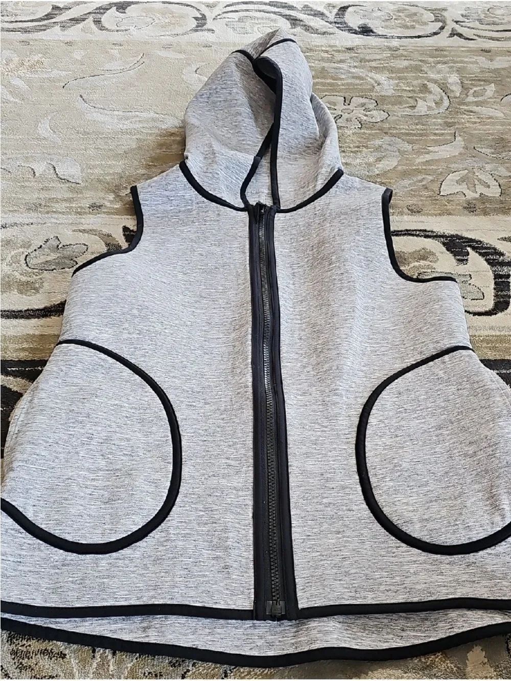 Lululemon vest